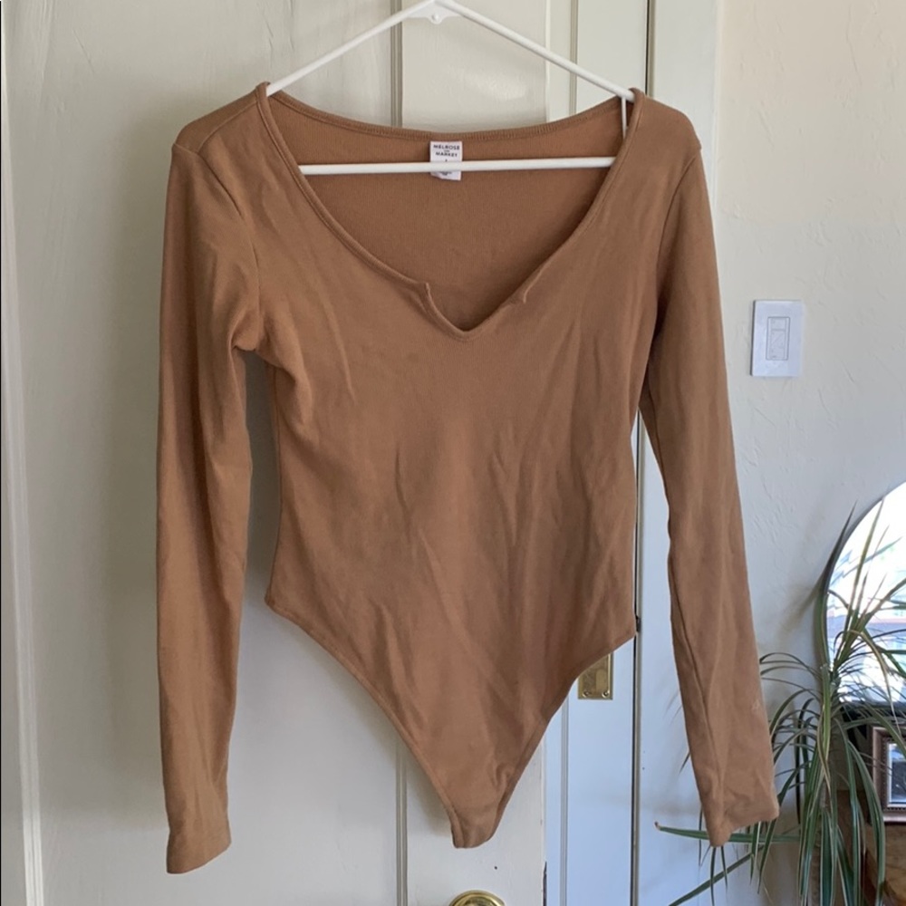 Tan notch scoop neck body suit